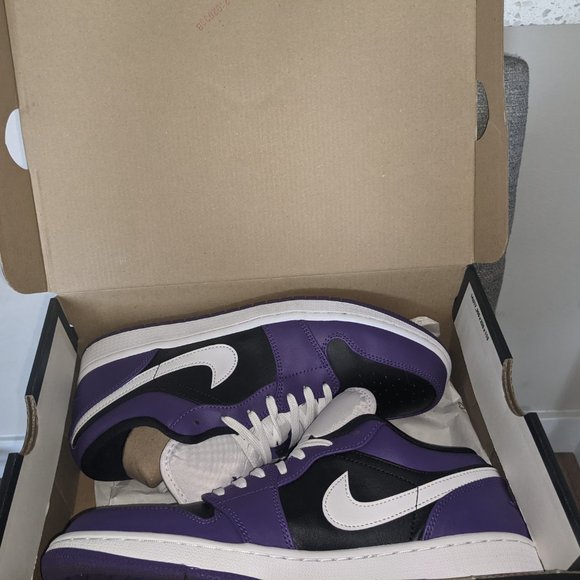 Air Jordan 1 Low Court Purple main image 4